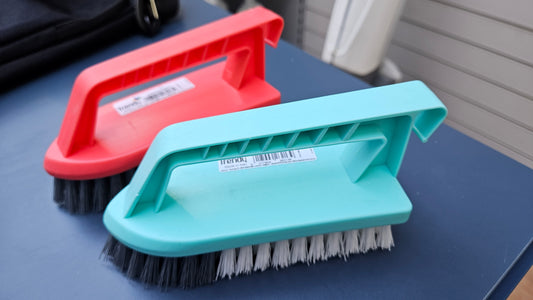 Ergo Scrub Brush - Various Colours